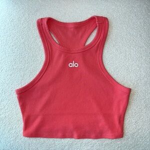 Like-new ALO Aspire Crop Tank - Coral
